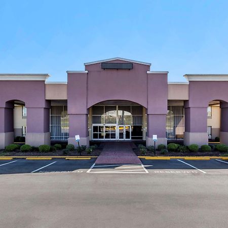 Quality Inn & Suites - Greensboro-High Point Экстерьер фото