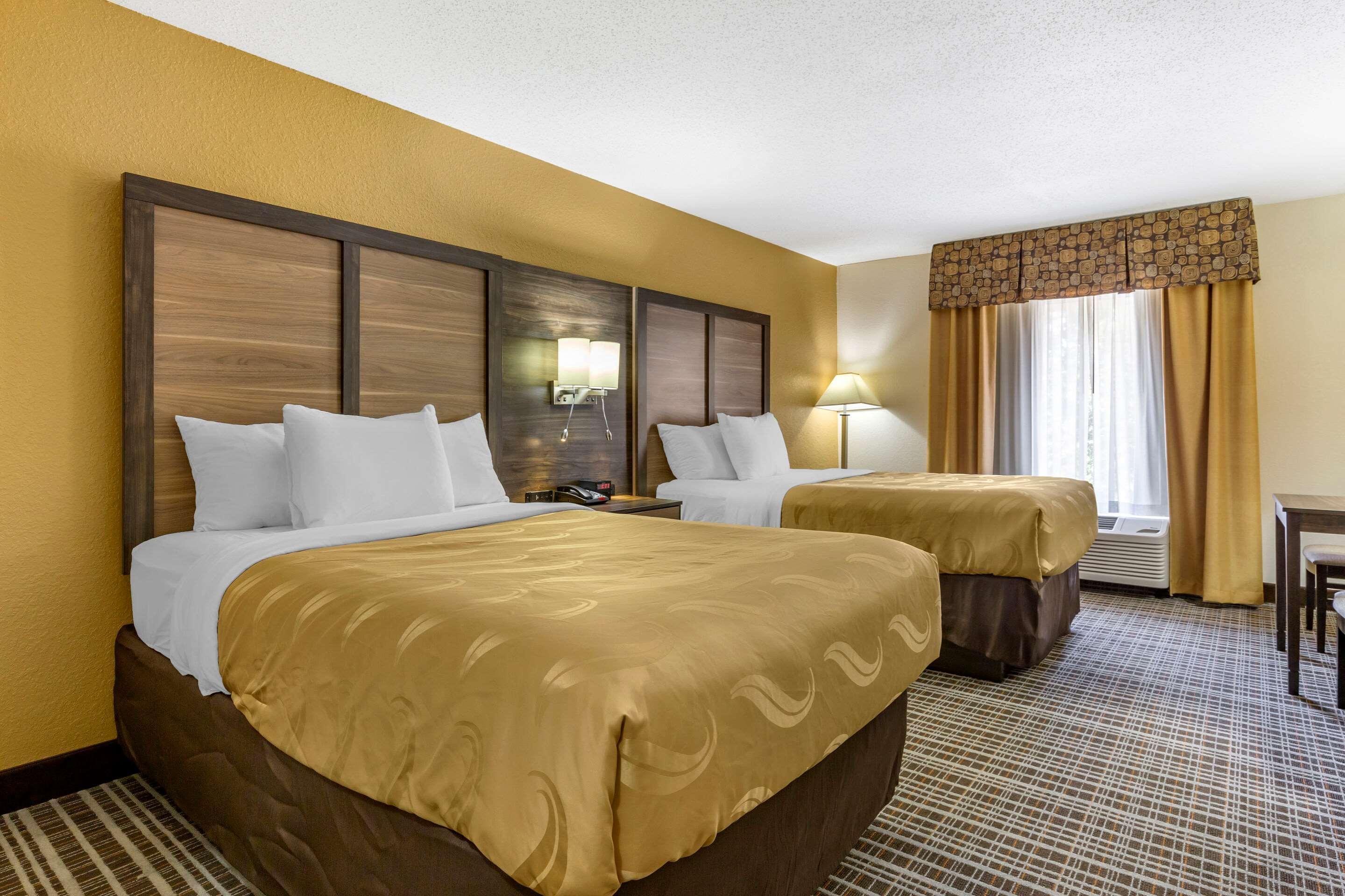 Quality Inn & Suites - Greensboro-High Point Экстерьер фото