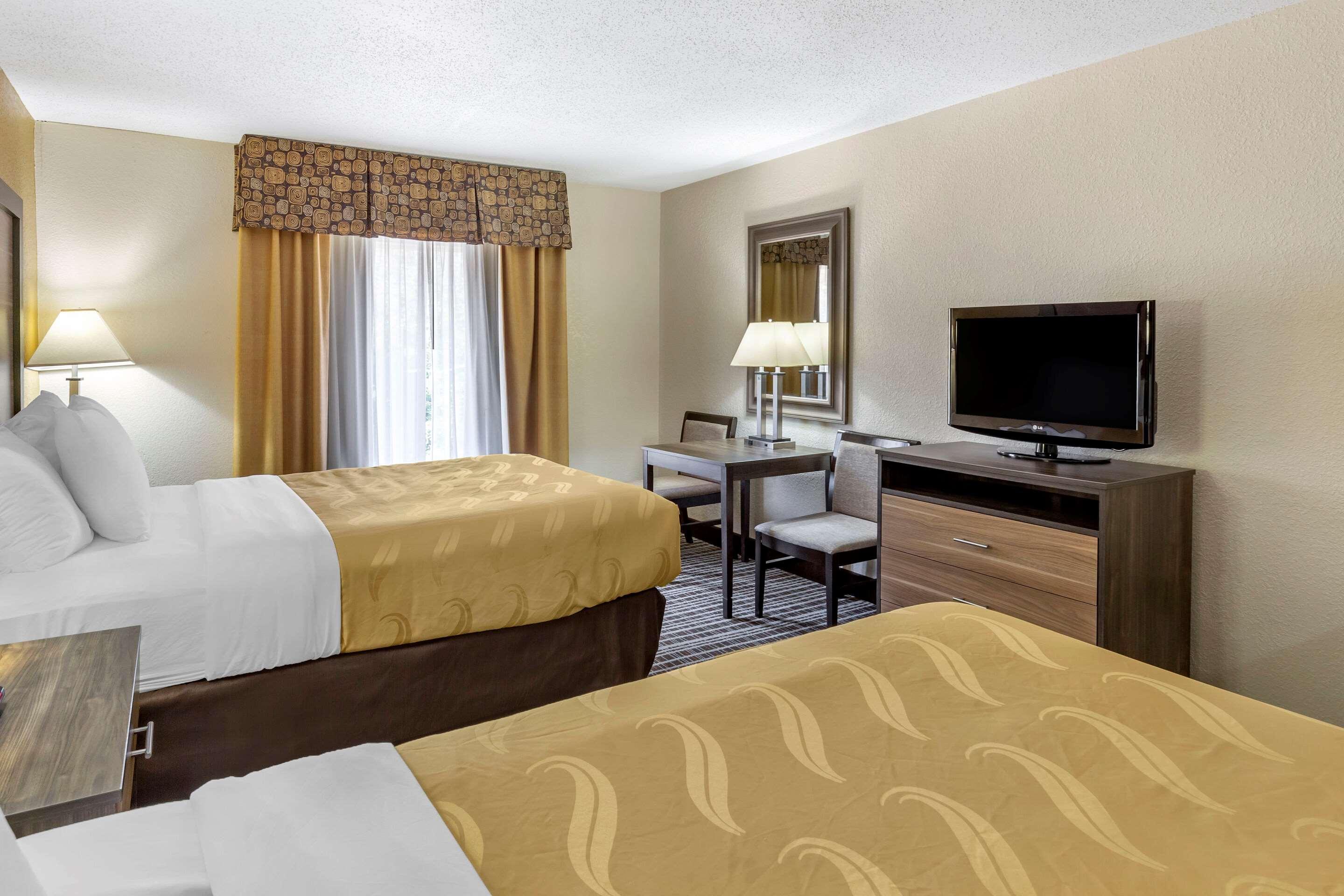 Quality Inn & Suites - Greensboro-High Point Экстерьер фото