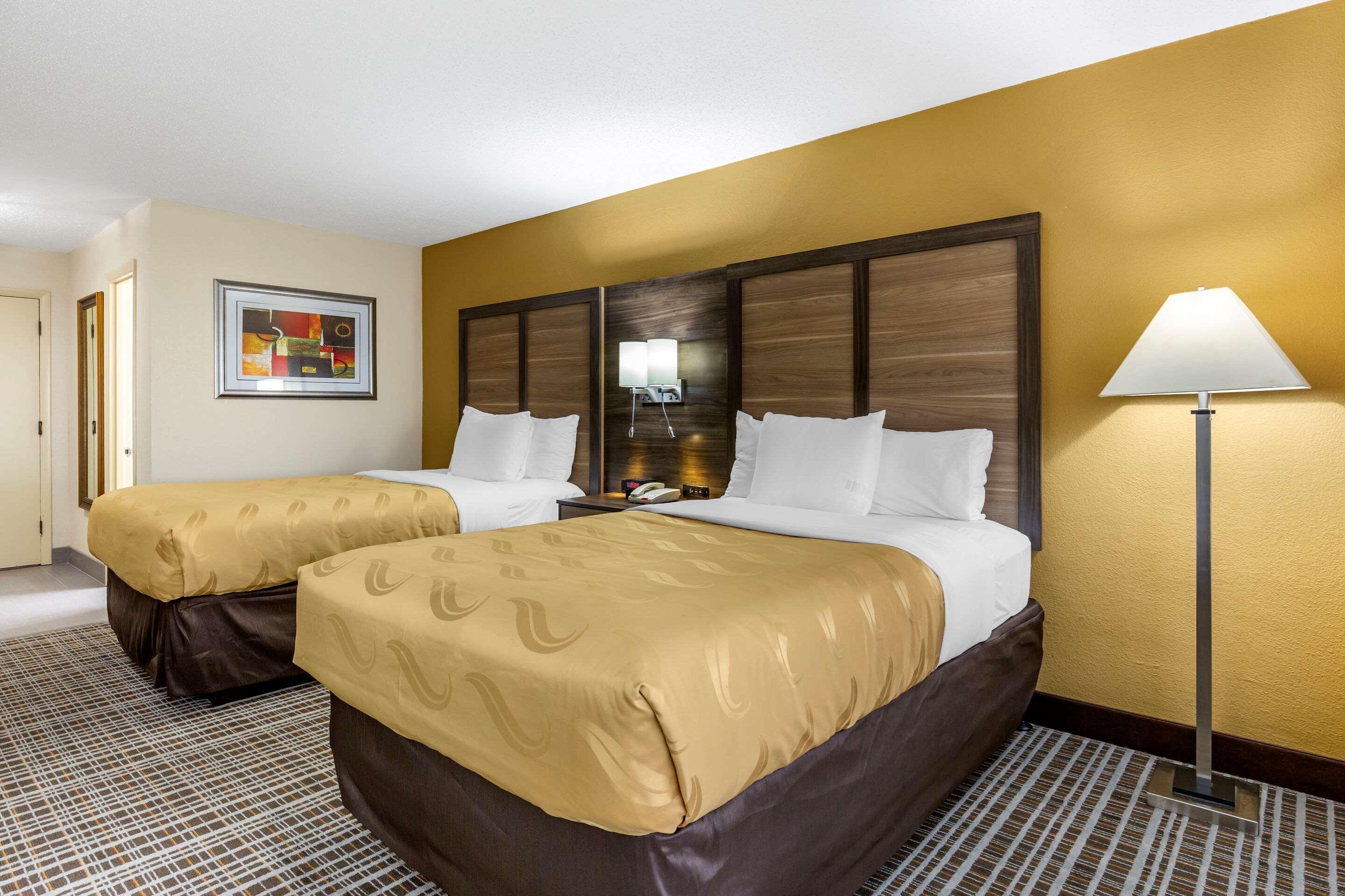 Quality Inn & Suites - Greensboro-High Point Экстерьер фото